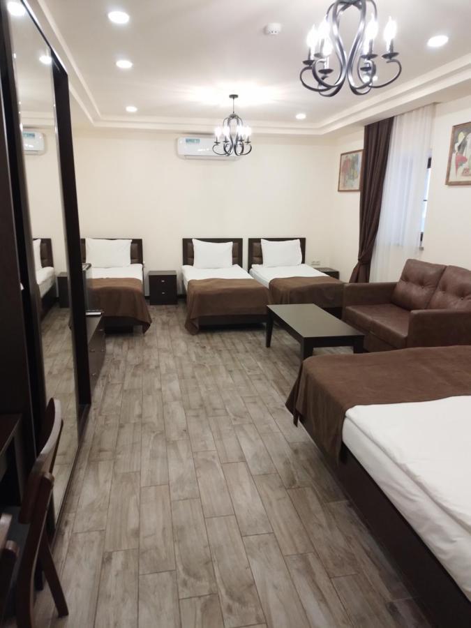 Boutique Living Hotel Γιερεβάν Εξωτερικό φωτογραφία